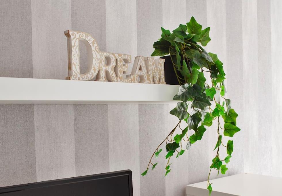 Apartmán 3 Dream Apartmant 3+Parcare Gratuita Oradea Exteriér fotografie